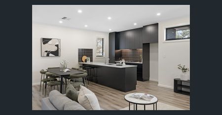 Parkside Perfection: Brand New 4-Bed Family Home Beside Unity Park - Photo 2