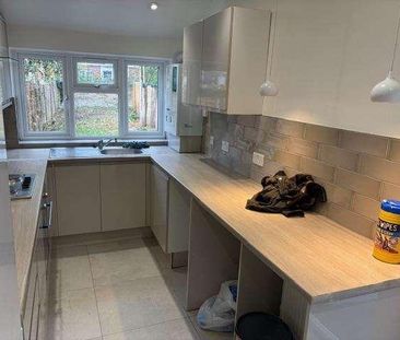 Felixstowe Road, Edmonton, N9 - Photo 6