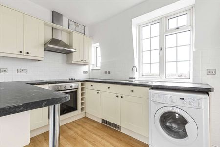 A bright and well presented one bedroom apartment flooded with natural light. - Photo 3