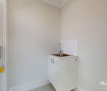 15 Ischl Street, Alkimos, WA 6038 - Photo 4