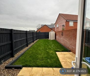 2 bedroom semi-detached house to rent - Photo 6