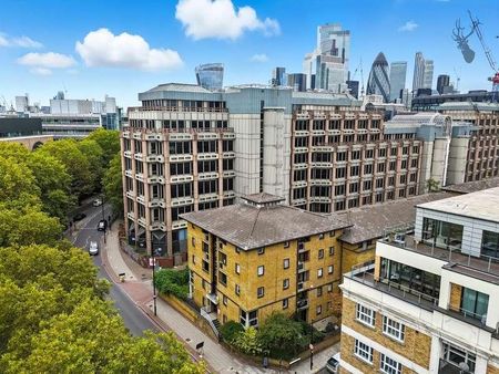 East Smithfield, Wapping, E1W - Photo 4