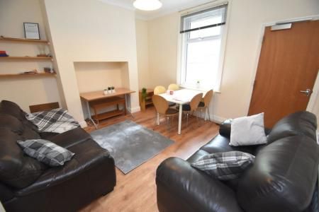 Lowes Barn Bank, Durham, DH1 - Photo 3