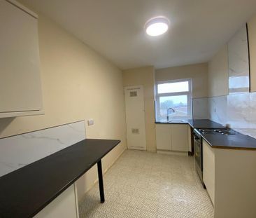 3 bedroom flat to rent - Photo 1