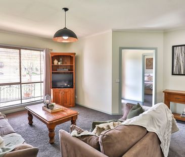 Street Appeal In A Dream Location - Photo 5