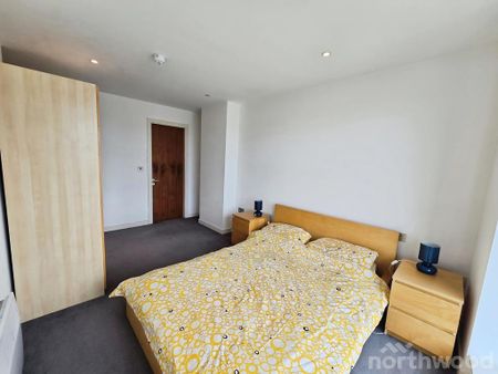 2 bedroom flat to rent - Photo 3
