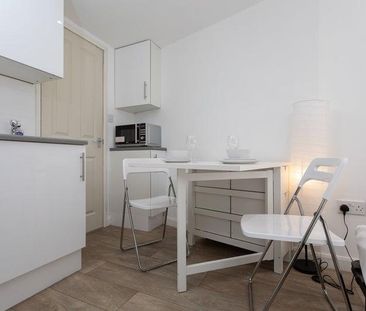 Great location self contained studio with separate access (Clapham ... - Photo 4
