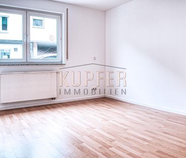 Schöne 3-Zi-Stadtwohnung mit großer Terrasse in zentraler Lage! - Photo 3