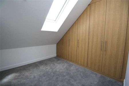 Chadwick Avenue, Bordon, Hampshire, GU35 - Photo 5