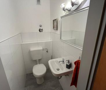 Wohnung im 1. OG mit Balkon und PKW-Stellplatz im Hof - Photo 6