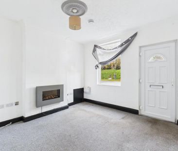 2 bedroom semi-detached house to rent - Photo 3