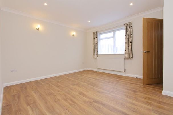 2 bedroom semi-detached house to rent - Photo 1