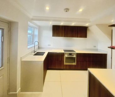 3 bedroom terraced house to rent - Photo 6