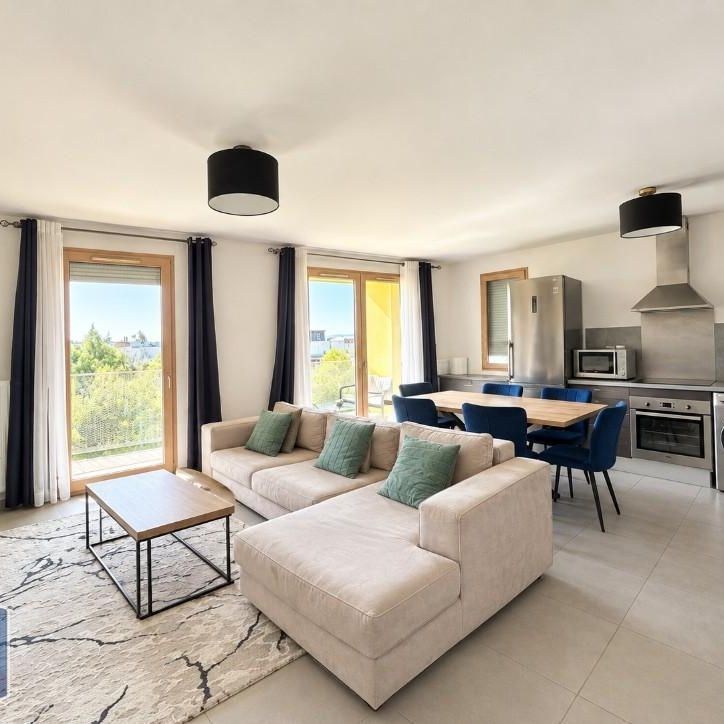 Location Appartement 3 pièces 66m² SATHONAY CAMP 69580 - Photo 1
