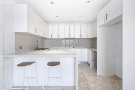 Stunning Two Bedroom Unit Across From The Water - Photo 4