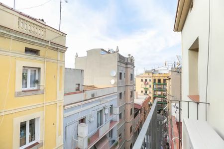 Carrer de Vinaròs, Barcelona, Catalonia 08003 - Photo 5