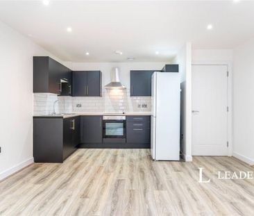 2 bedroom flat to rent - Photo 6