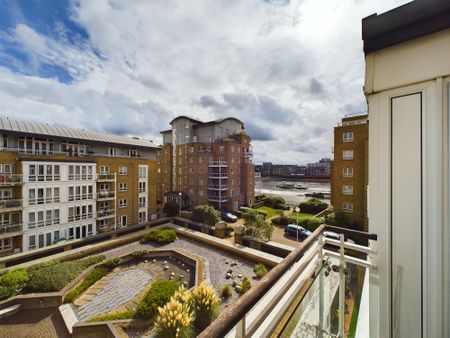 2 bed to rent in St. Davids Square, London, E14 - Photo 4