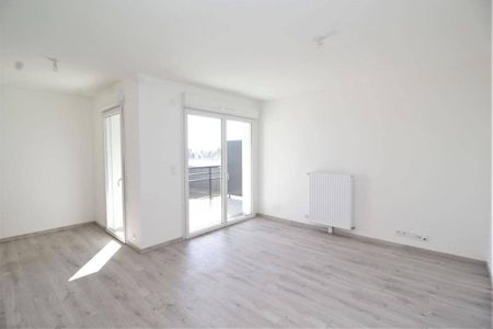 Appartement 3 pièces - - Photo 2