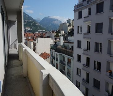 Location Appartement 3 pièces 101m² GRENOBLE 38000 - Photo 6