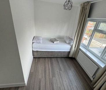 Room in a Shared House, Brushfield Road, B42 - Photo 3