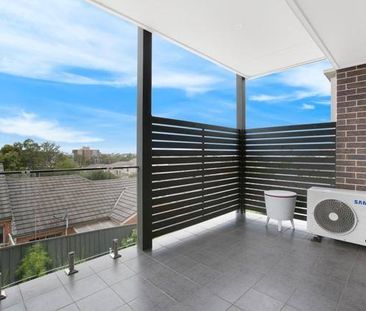 Near New 3 bedroom townhouse - Photo 5