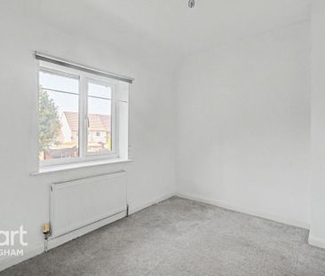 3 bedroom end of terrace house to rent - Photo 2