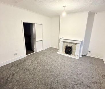 3 bedroom end of terrace house to rent - Photo 6