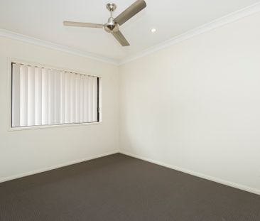 3 Klim Street, Calamvale QLD 4116 - House For Rent - $740 | Domain - Photo 6