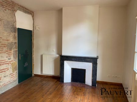 À LOUER – Beau T2 lumineux avec balcon – - Photo 2