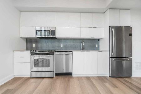 For Lease - 56 Annie Craig Drive Unit# 410, Toronto, Ontario - Photo 5