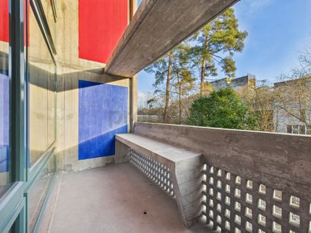 Wohnen in einer Ikone der Schweizer Architektur | Einzigartige Maisonettewohnung im denkmalgeschützten Atelier-5-Ensemble in Flamatt - Photo 4