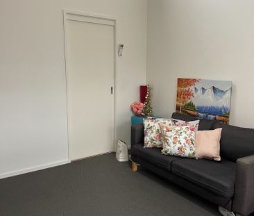 Ivanhoe - Photo 2