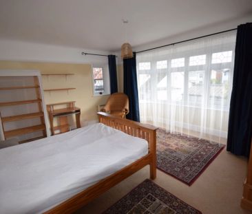 To Rent Lawford Road, Moordown, Bournemouth, BH9 £1,150 pcm Tenancy... - Photo 4