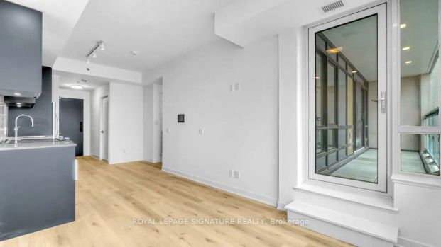 405 Dundas Street W #405 - Photo 1