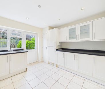 5 bedroom detached house to rent - Photo 5