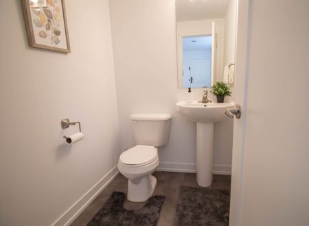 4263 Fourth Ave, Niagara Falls (314) - 2 Bedroom Apartment - Photo 3