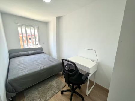 Avenida de las Ciudades, Getafe, Community of Madrid 28903 - Photo 4