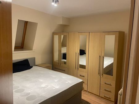 2 Bed Penthouse, Off Bath Row, B15 - Photo 4