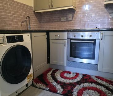 1 Bed Flat, Ashdown Court, IG11 - Photo 4