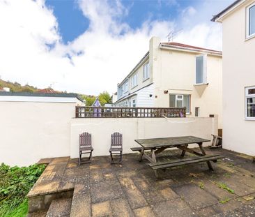 5 bedroom semi-detached house to rent - Photo 4