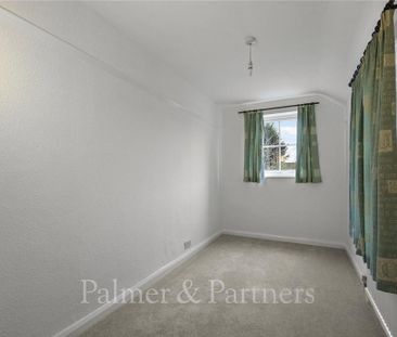 3 bedroom terraced house to rent - Photo 4