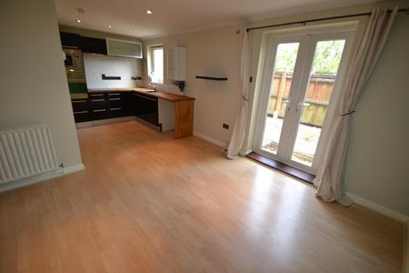 1 bedroom flat to rent - Photo 2