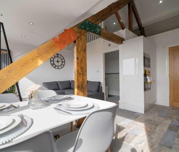 Flat 4 , 13 Wenlock Terrace - Photo 4