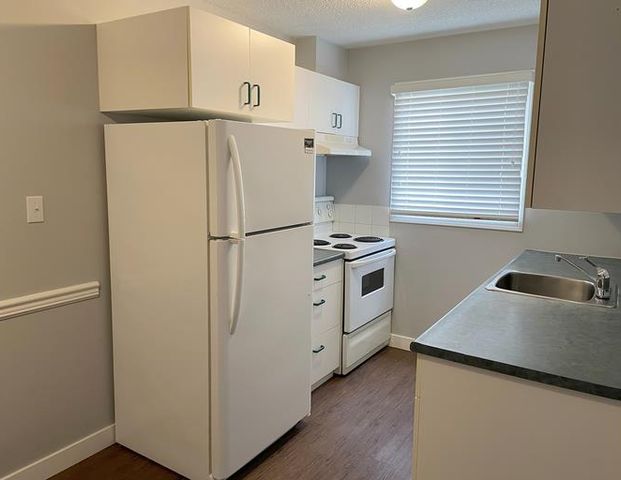 Parkview I Apartments | 9501 Manning Avenue, Fort McMurray - Photo 1