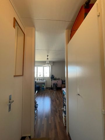 Appartement de 1 pièce au 7ème étage à Renens - Photo 4