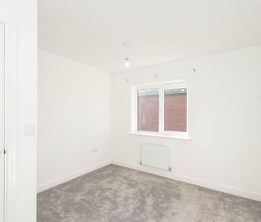 4 bedroom detached house to rent - Photo 4