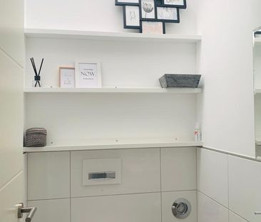 Helle 2-ZKB-DG-Wohnung mit Terrasse und Gartennutzung, uninah - Foto 1