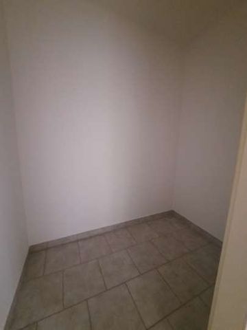 +++ Nachmieter gesucht +++ 2-Zimmer Wohnung mit Einbauküche sowie Stellplatz +++ - Foto 2