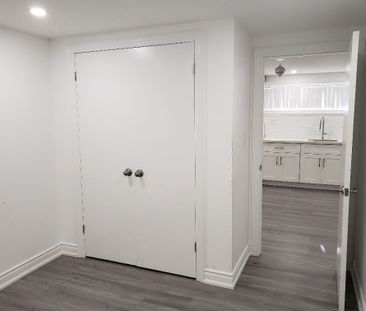 For Lease - 182 Acton Avenue, Toronto, Ontario - Photo 6